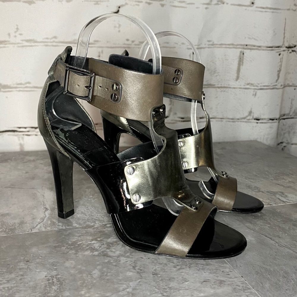 Tory Burch Teagan Stingray Leather Cage Heels Size 7.5